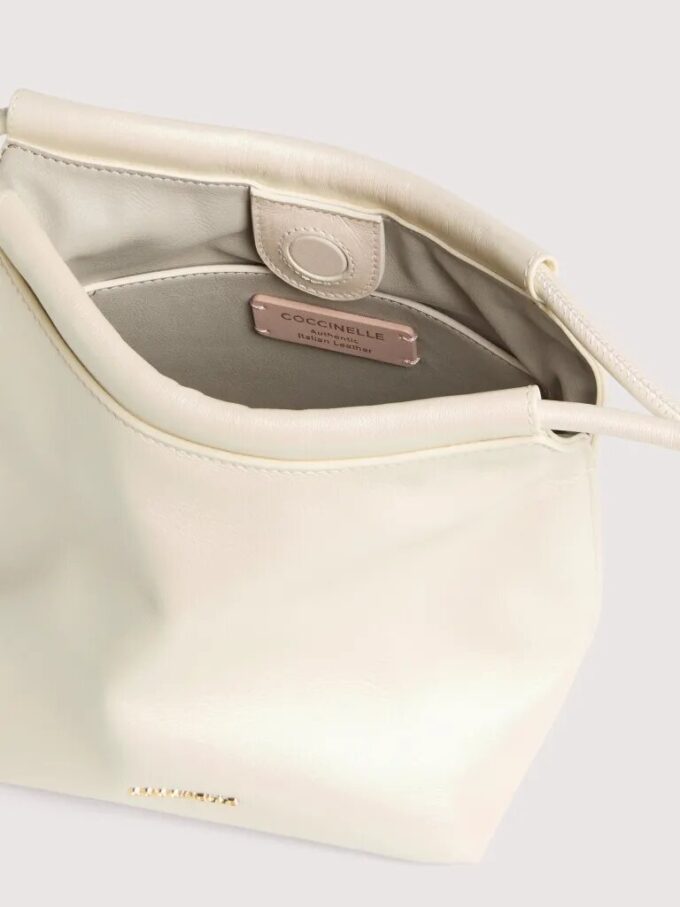 Bolso Coccinelle Finn pequeño Bolso Coccinelle Finn pequeño