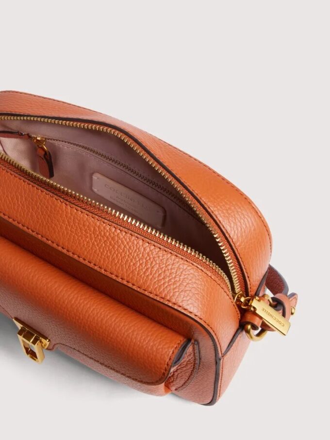Coccinelle Beat Small