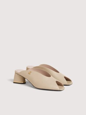 coccinelle c everyday 1 13 330x440 - Coccinelle C-Everyday