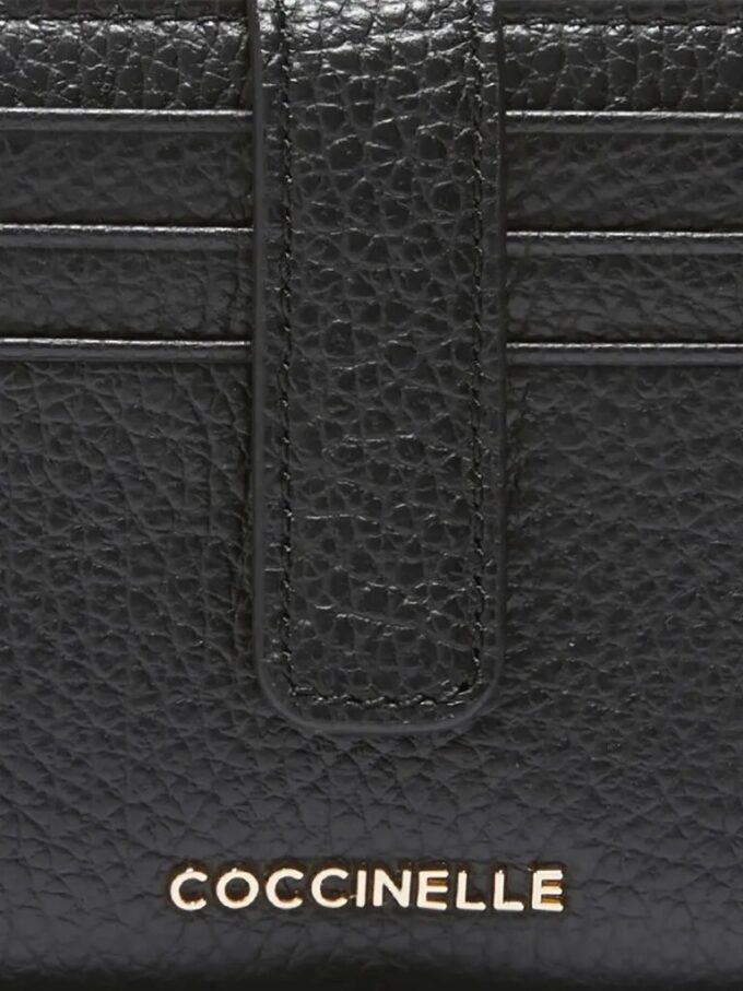 Metallic Medium